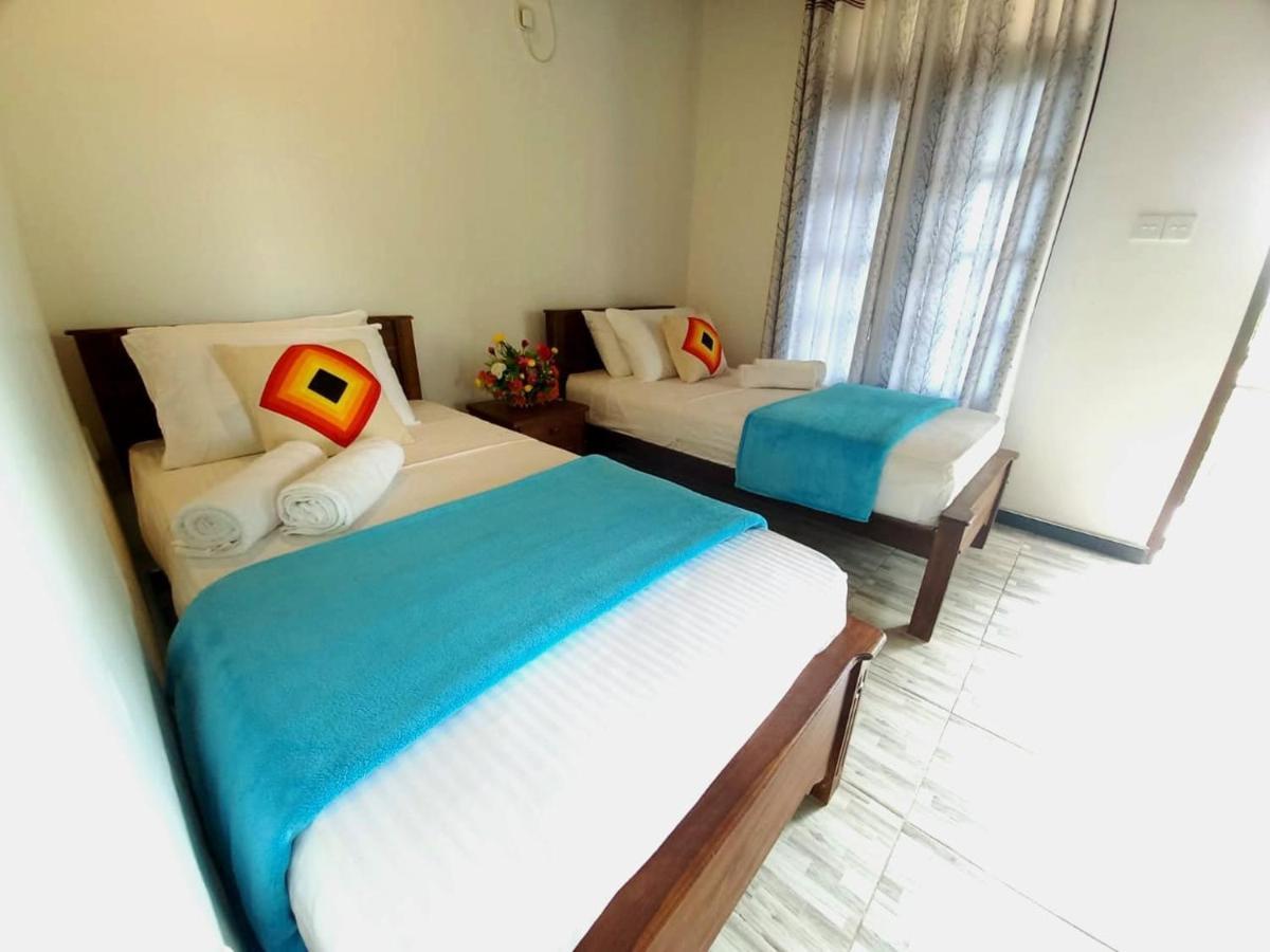 Dinu Lanka Resort 卡图纳耶克 外观 照片